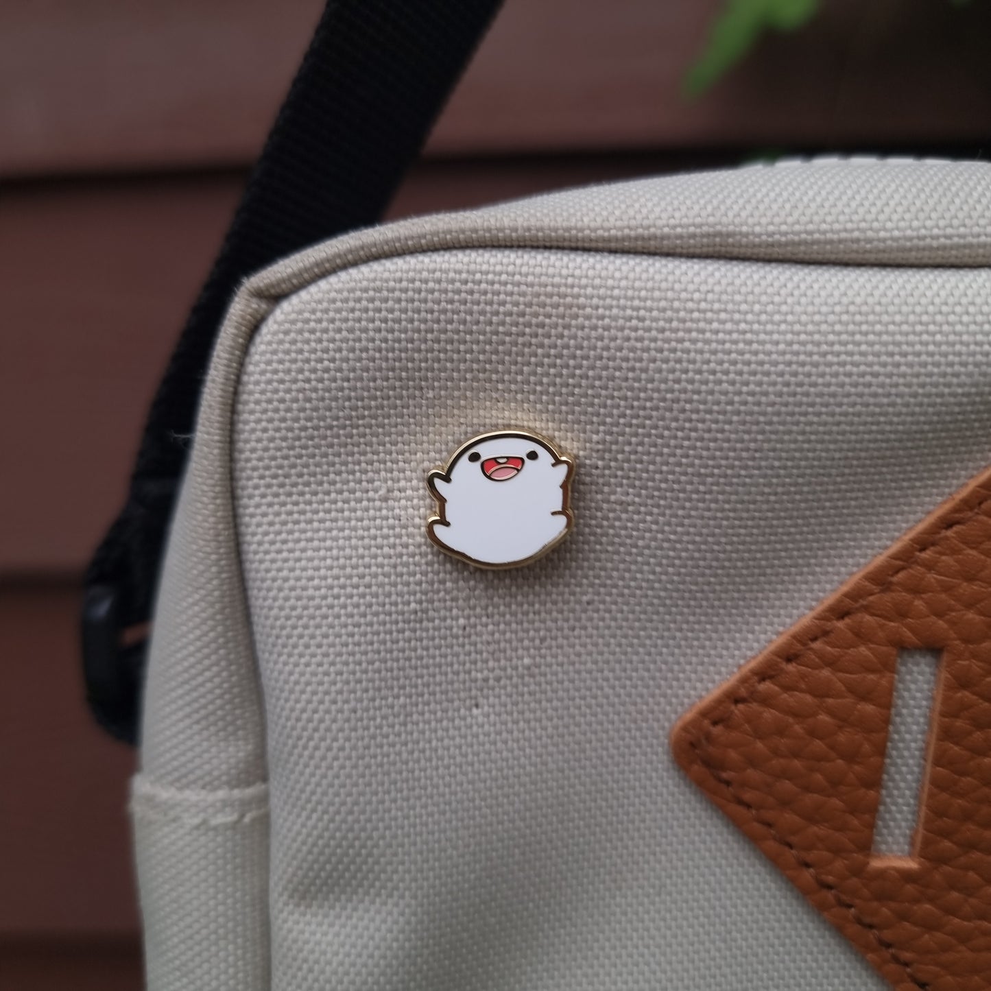 Warawara Enamel Pin