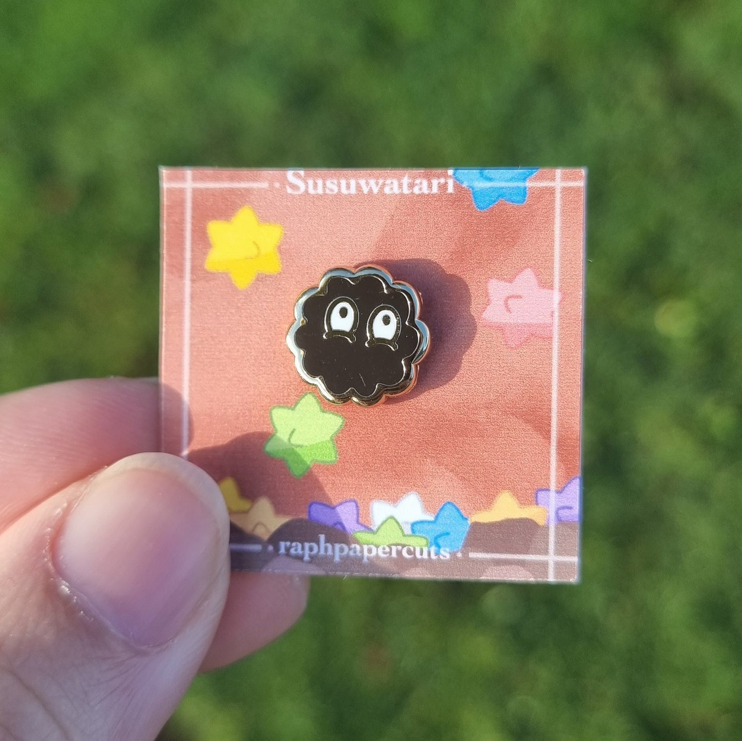 Susuwatari Enamel Pin